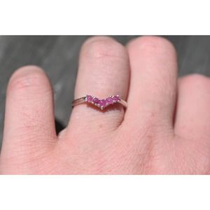 Wedding bands V shaped with rubies size 5 6 7 8 9
